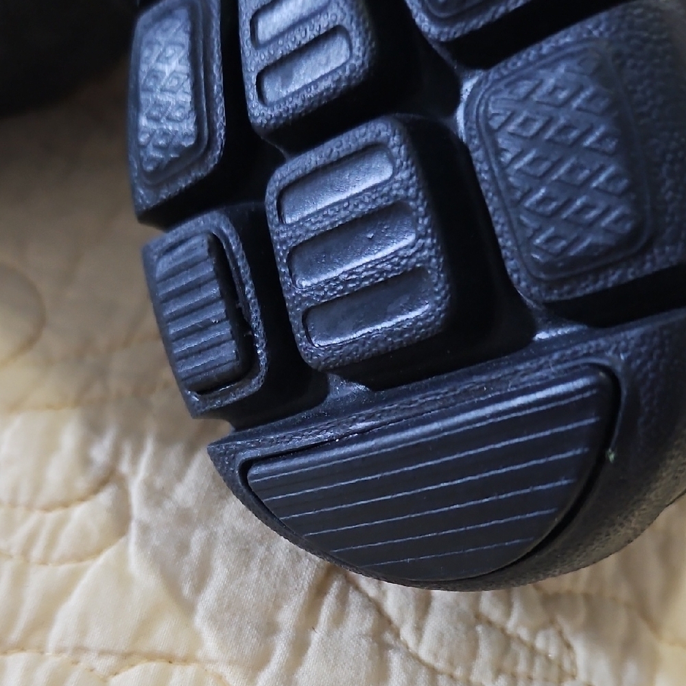 Nurse Mates Women's Blue Patterned Clogs - Picture 6 of 7